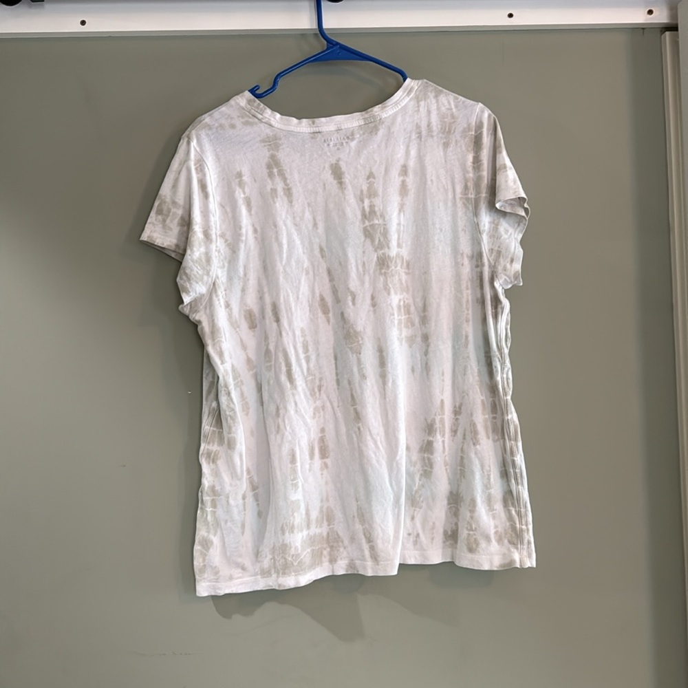 Athleta Tee - Picture 5 of 9